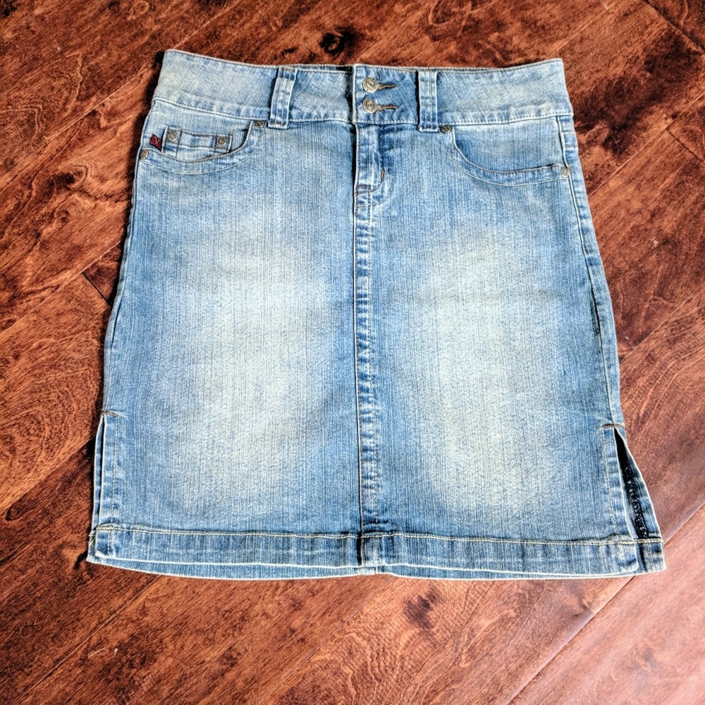 New Denim skirt
